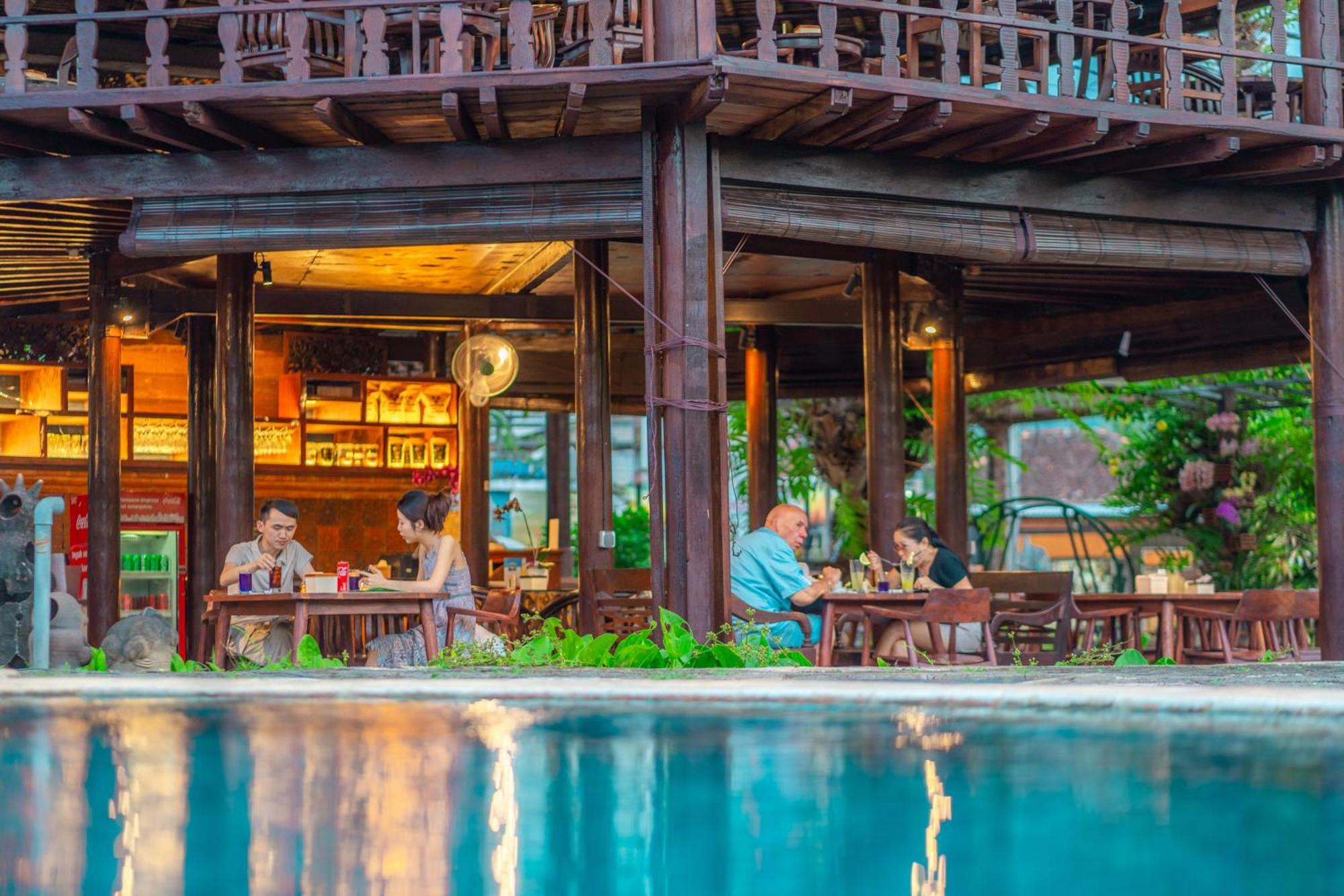 The Central Lovina Hotel & Restaurant Εξωτερικό φωτογραφία